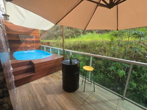 Apartamento com vista para piscina